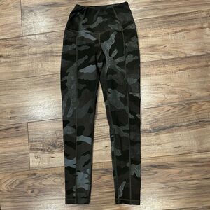 The North Face Leggings Womens XS Green Camo Yoga Gym Hiking